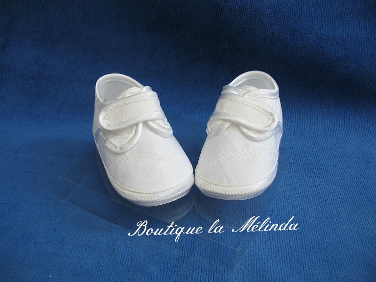 Chaussure tissu souple cérémonie baptême pour assortir vos tenues de cérémonie blanche Réf.DIDIER - Boutique la Mélinda