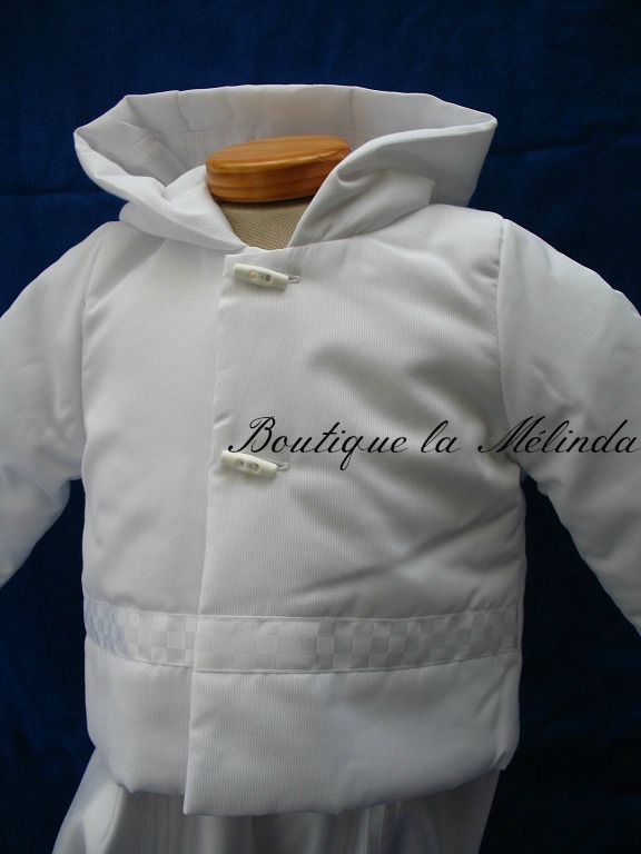 Manteau cérémonie avec capuche blanc - Manteau baptême blanc pour assortir vos tenue de cérémonie Réf. MANTEAUP - Boutique la Mélinda