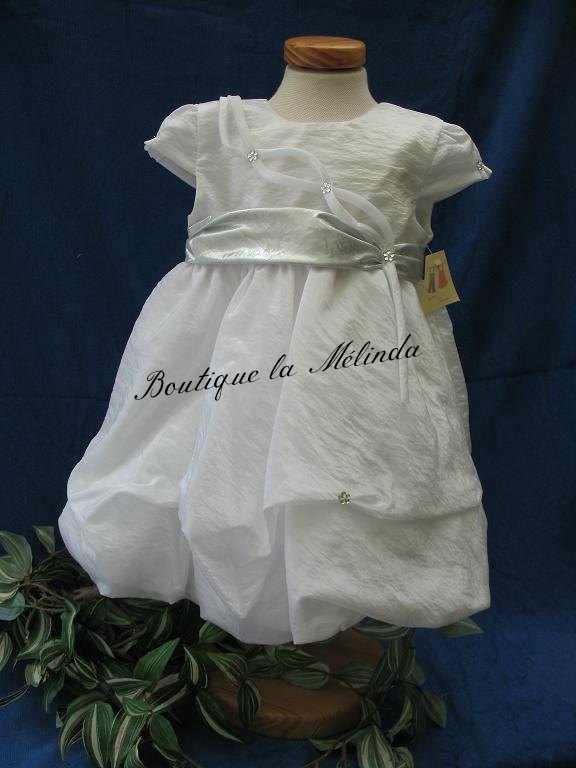 ROBE DE CEREMONIE MANCHE COURTE ANNE BLANC ARGENTEE