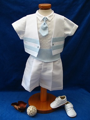 Tenue incontournable pour le jour de votre cérémonie - Costume garcon manche courte blanc bleu Coup de Coeur Réf. NATHAN - Boutique la Mélinda